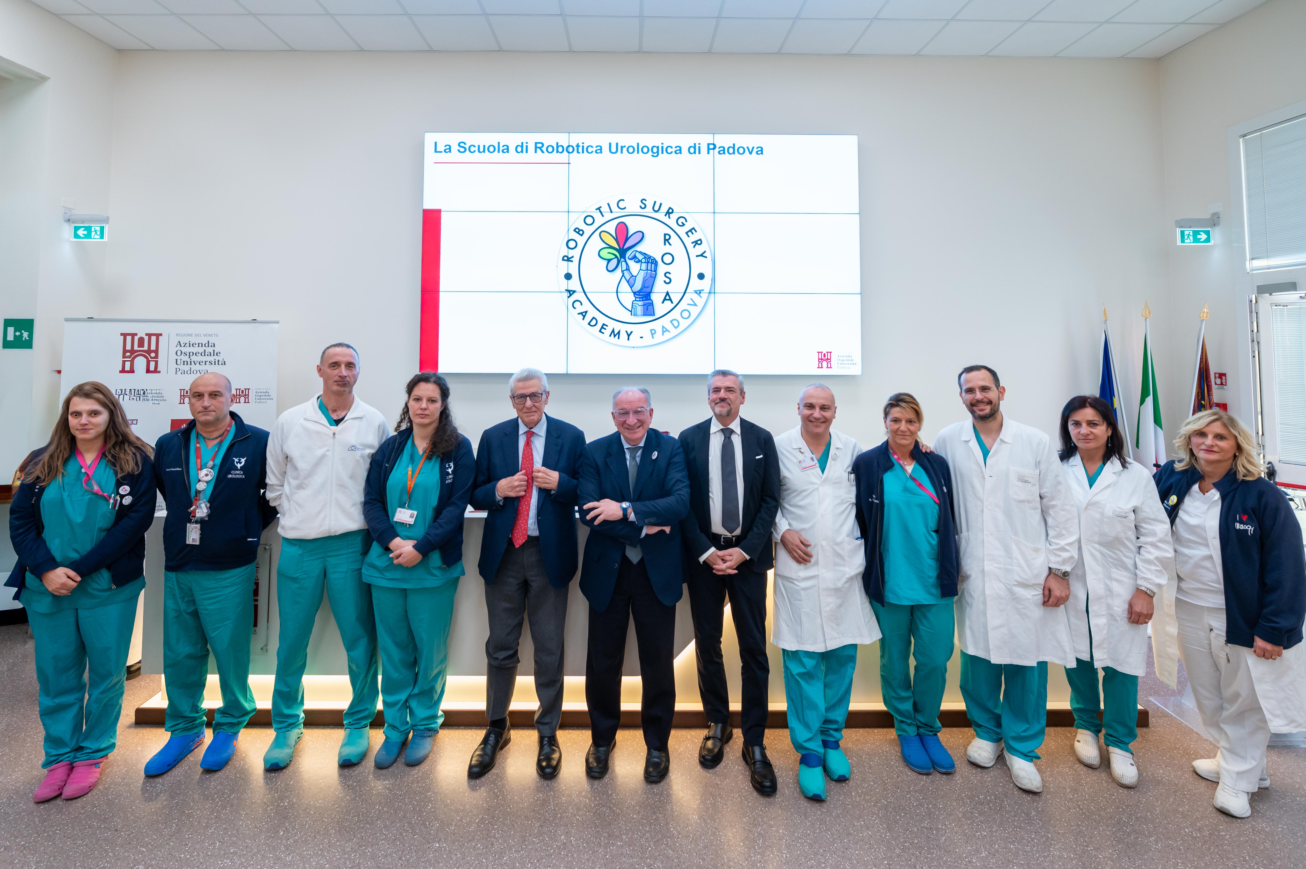 Gruppo partecipanti con DG